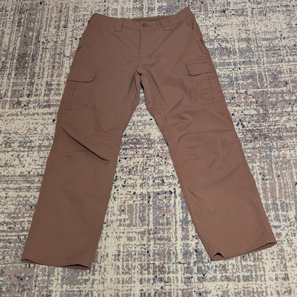 Under Amour Cargo Pants - Picture 1 of 3
